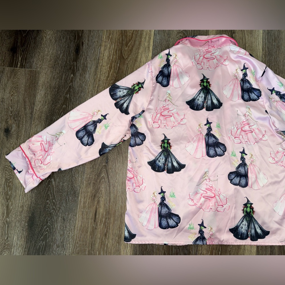 SHESHOW Wicked Print Pink Satin Pajama Set Women’s 💗Size M💚 LIKE NEW! - Picture 5 of 15